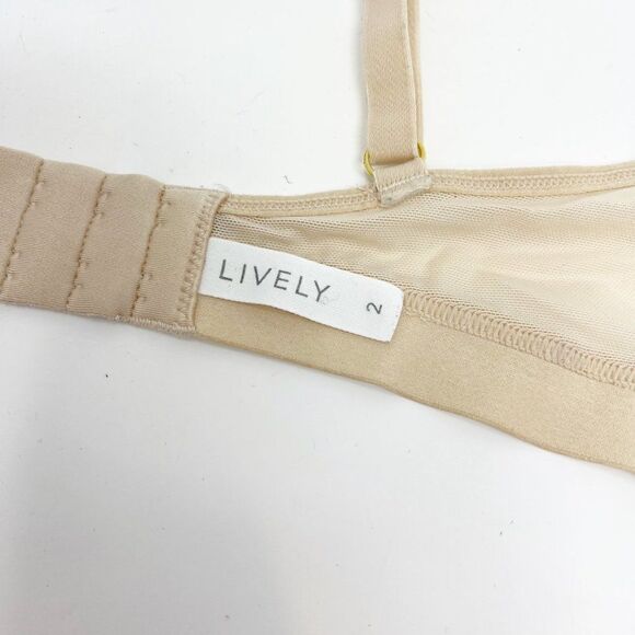Lively Womens Beige Adjustable Strap Hook & Eye Wireless T Shirt Size 2 - Picture 6 of 6